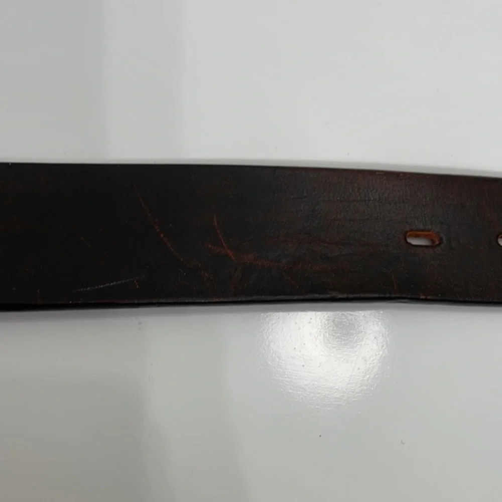 J Crew men’s Size 36 distressed brown leather‎ belt with silver buckle. GUC